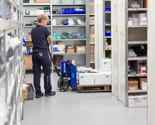 skp1500e-q-galleri4.jpg Elektrisk Palleløfter