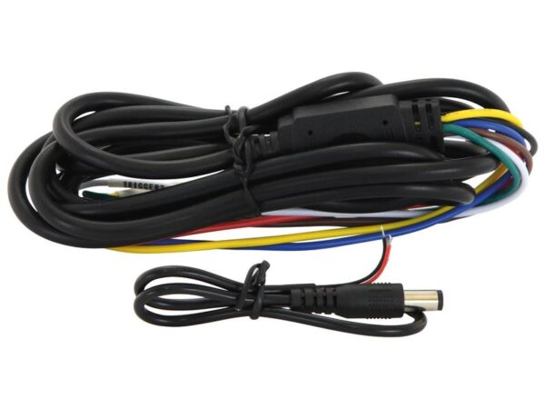 Kamerasystem (trådløs) med 1 x 7'' Digital Wireless 4QUAD split HD monitor with audio and DVR function, 1 x CMOS digital wireless camera with microphone, 1 x Solskærm, 1 x Beslag, 1 x Manual